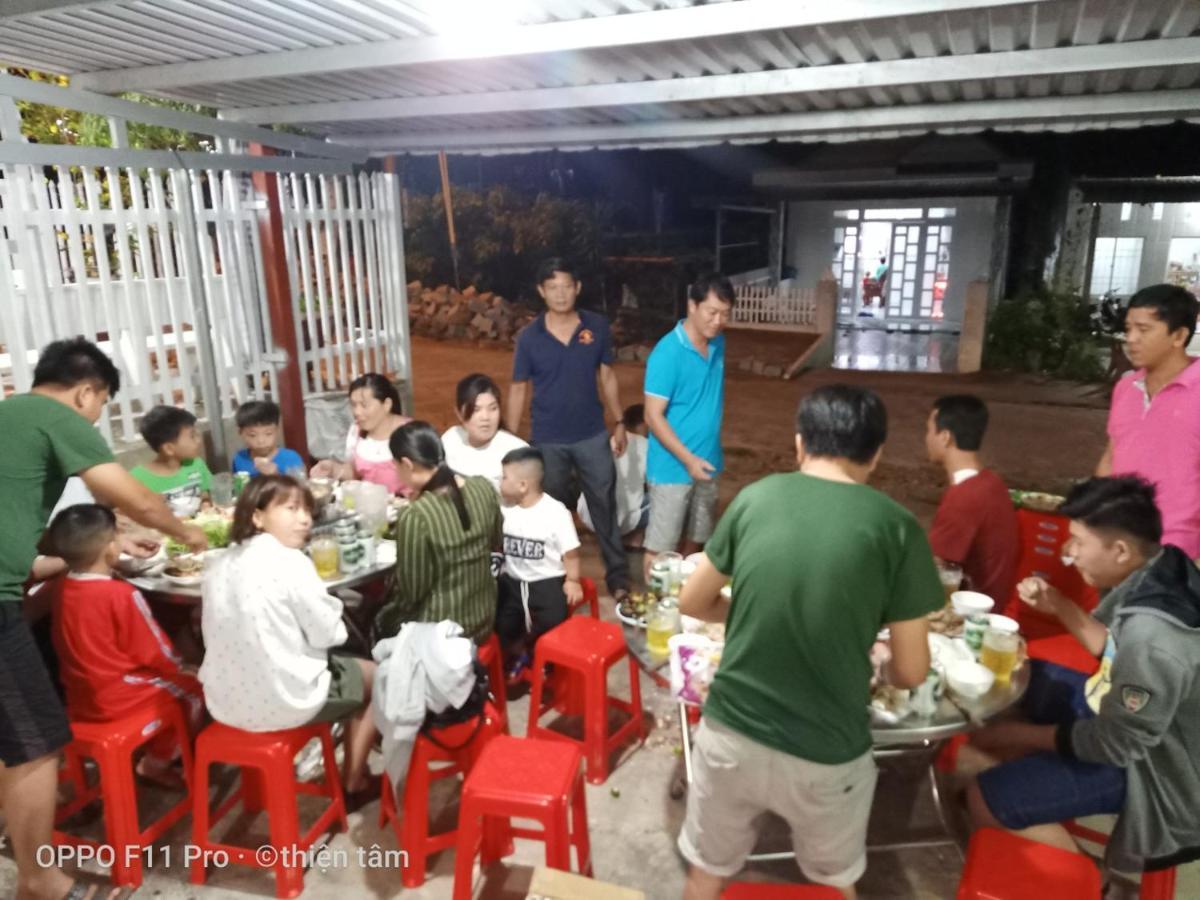 Hotel Nhà Nghỉ NgọC PhuọNg Hon Son Lai Son Exteriér fotografie